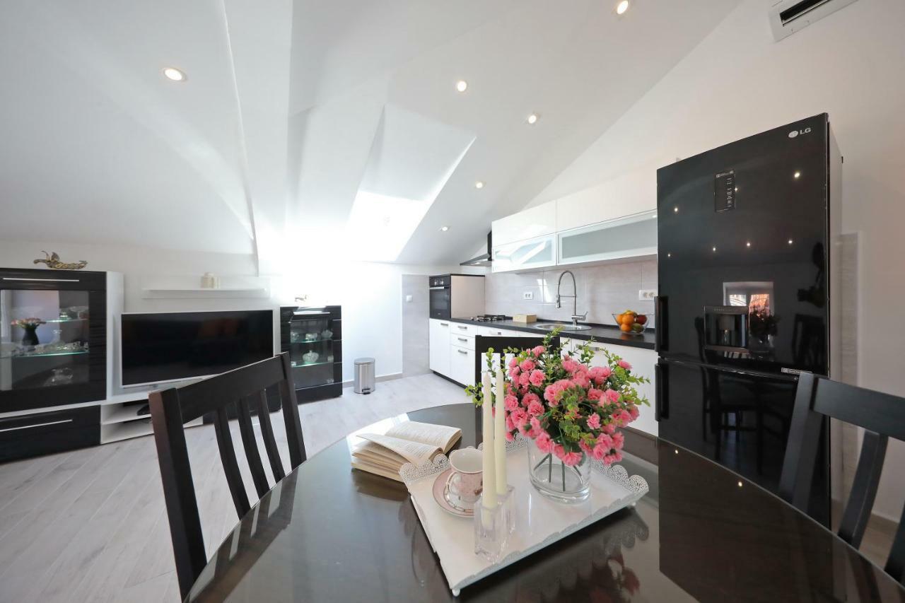 Appartamento Zara Three Wells Esterno foto